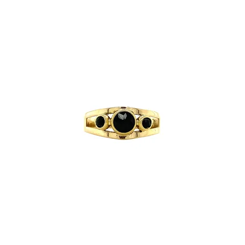 Vintage 14K Gold Ring with Garnet