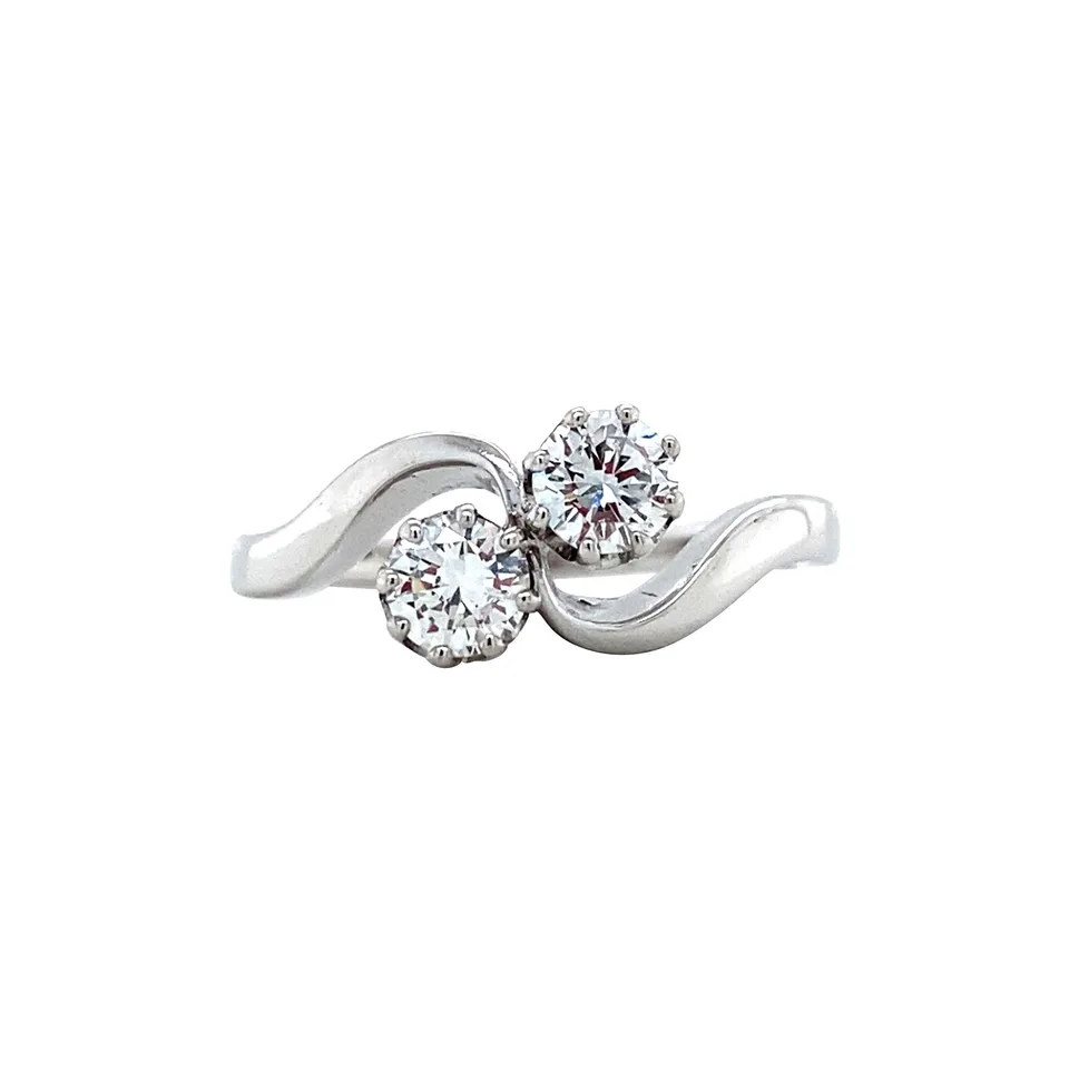 Vintage 14K White Gold Ring with Diamond