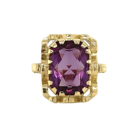 Vintage Queen's 14K Gold Ring, Lavender Love