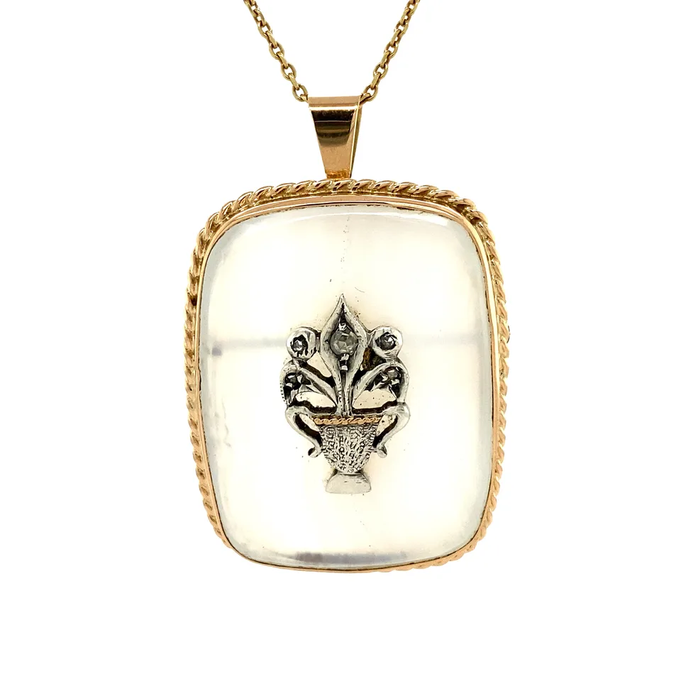 Vintage 14K Gold Pendant with Agate and Diamond