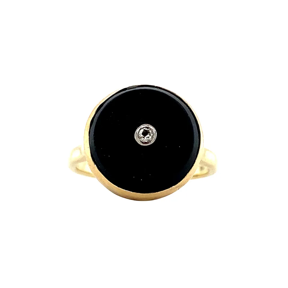 Vintage 14K Gold Ring with Onyx and Diamond