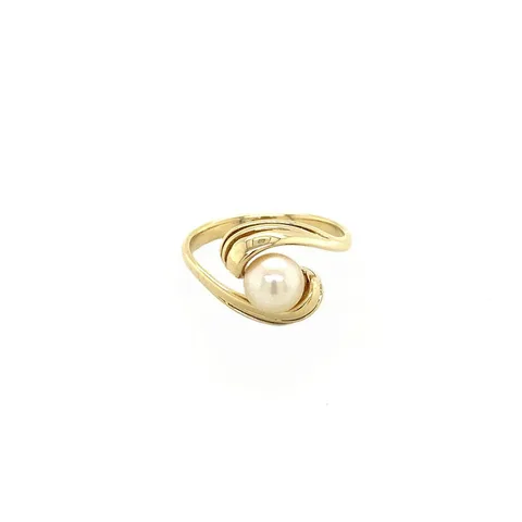 Vintage 14K Gold Ring with Pearl