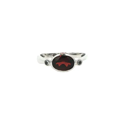 Vintage Sterling Silver Ring with Garnet and White Sapphire
