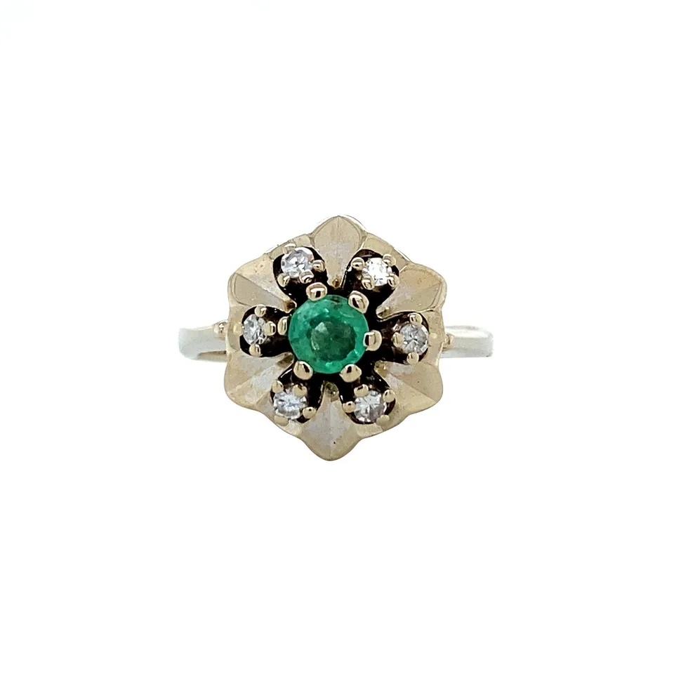 Vintage 14K White Gold Cluster Ring with Emerald and Diamond