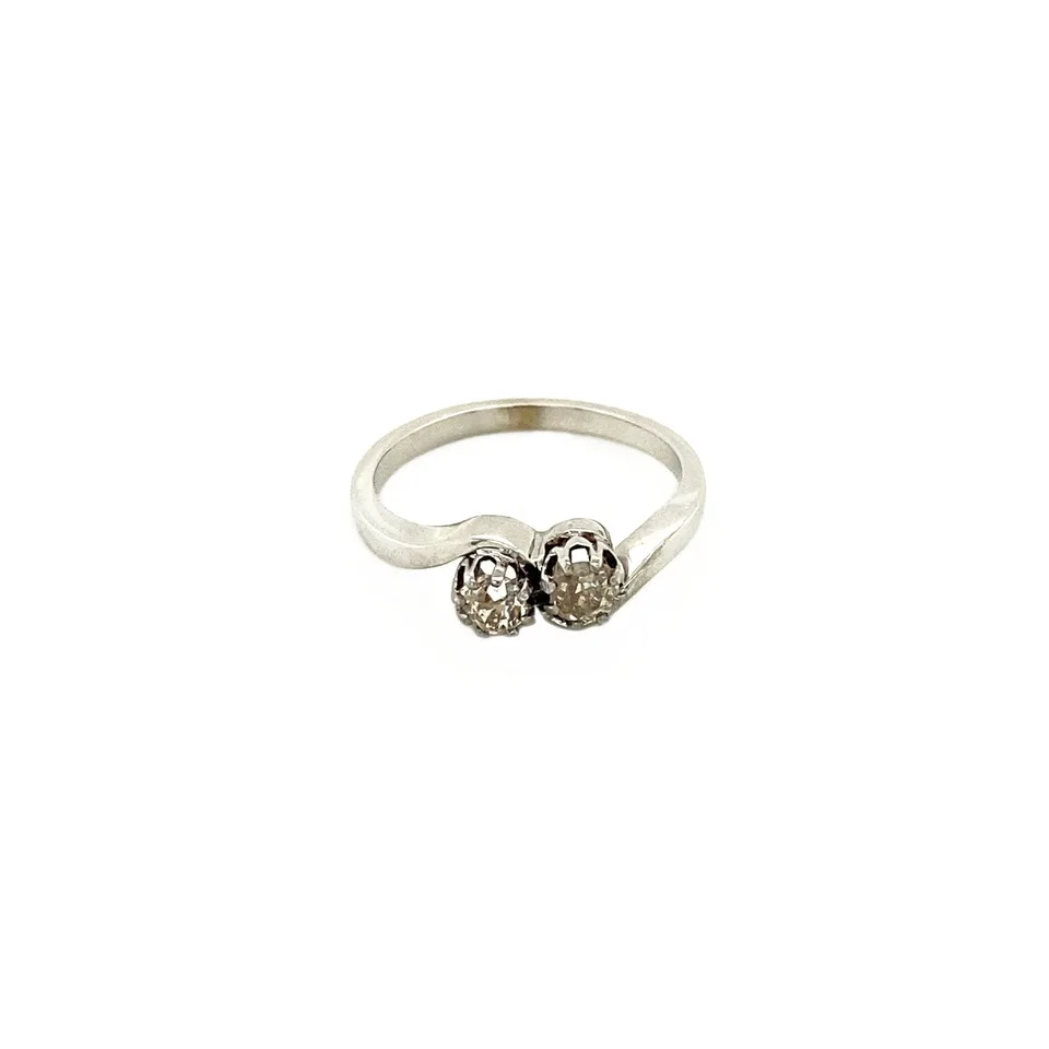 Vintage 14K White Gold Ring with Diamond