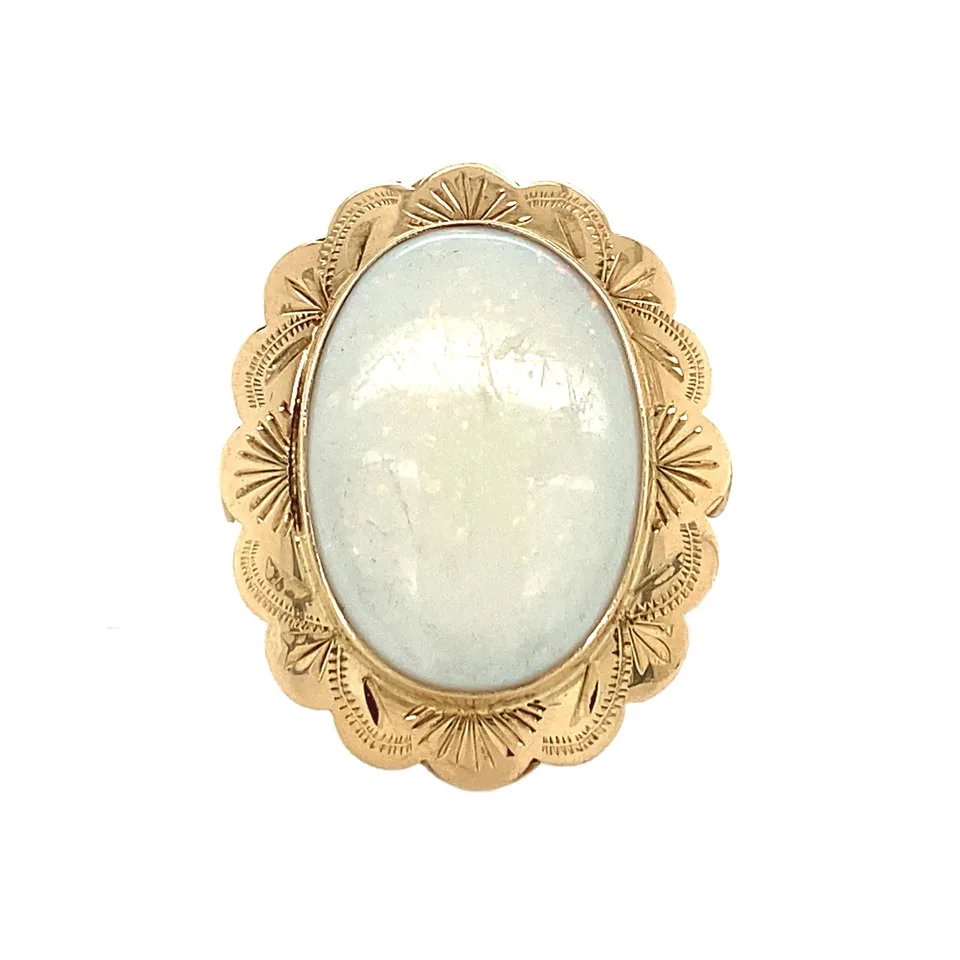 Vintage 14K Gold Ring with Opal