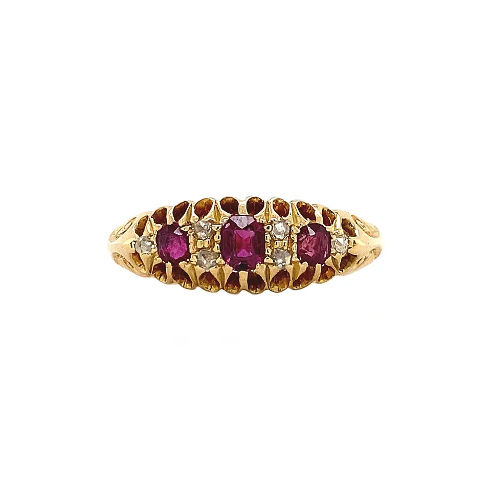 Vintage 18K Gold Ring with Ruby and Diamond