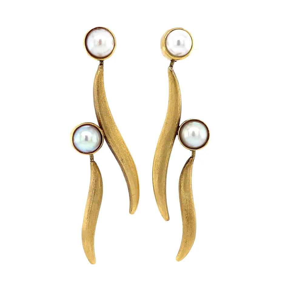 Vintage 14K Gold Stud Earrings with Pearl