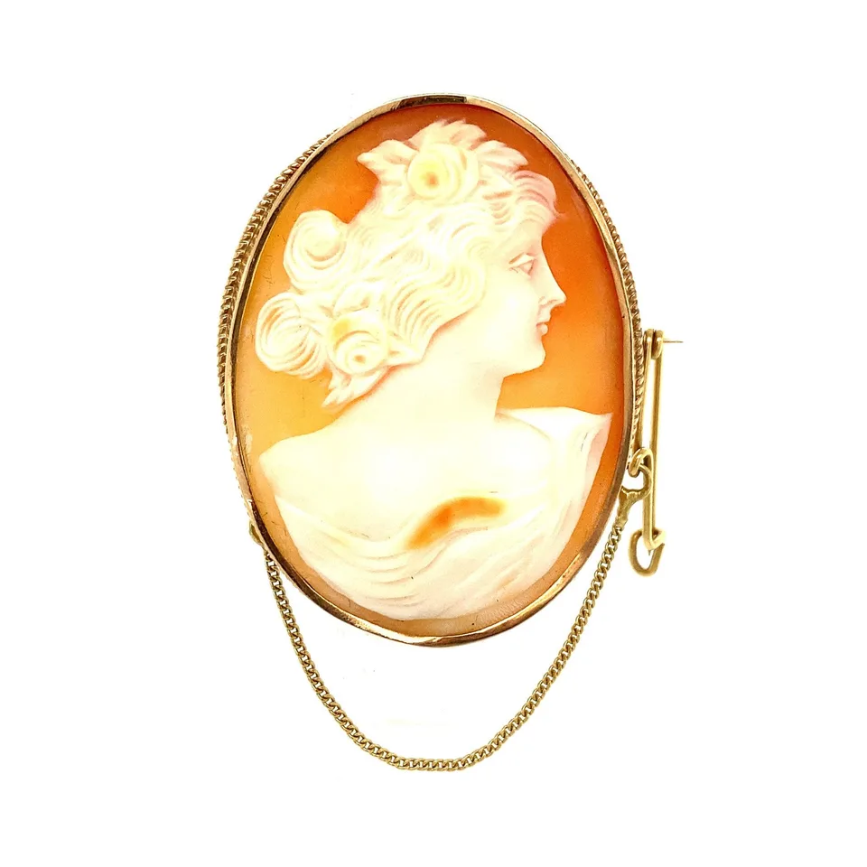 Vintage 14K Gold Cameo Brooch
