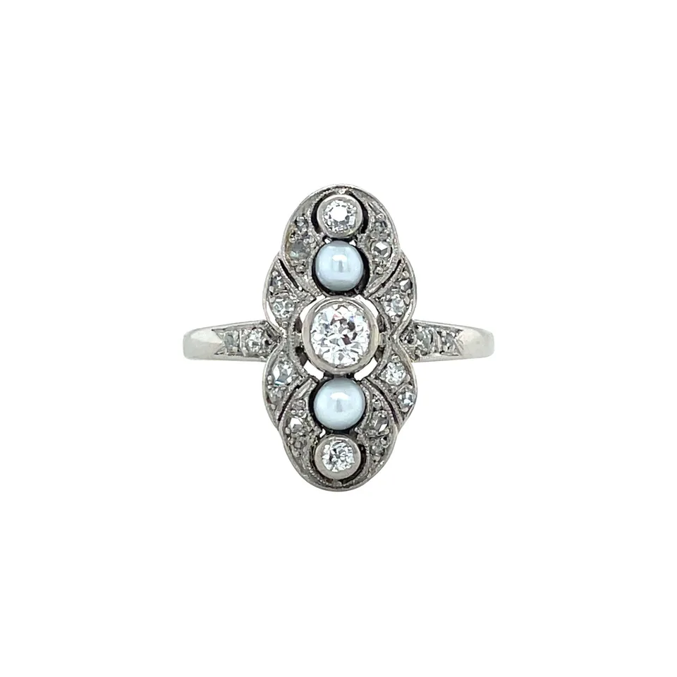 Vintage 14K Gold Ring with Pearl and Diamond