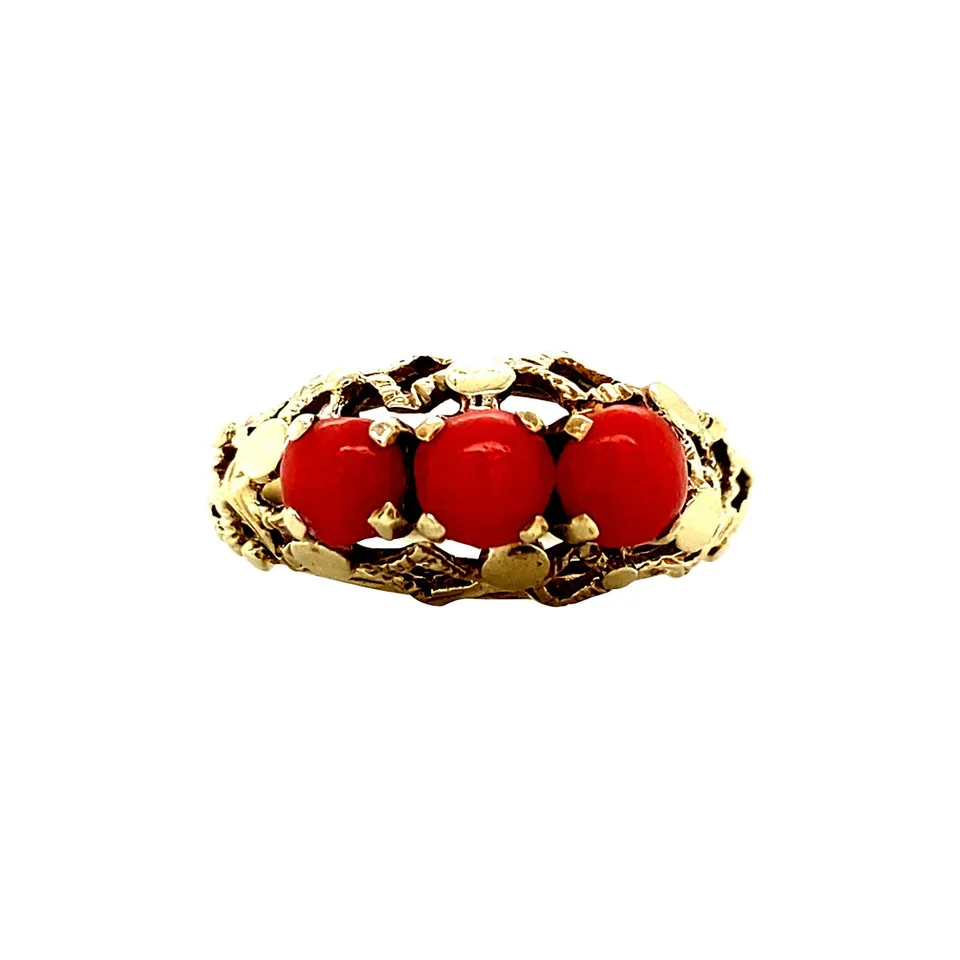 Vintage 14K Gold Ring with Red Coral