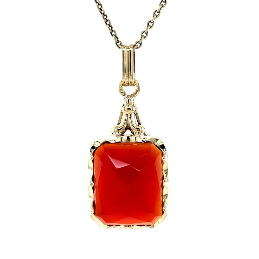 Vintage 14K Gold Pendant with Carnelian