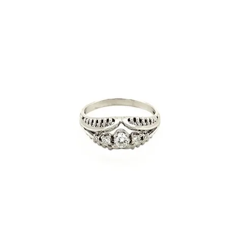 Vintage 14K White Gold Ring with Diamond