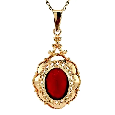 Vintage 14K Gold Pendant with Carnelian