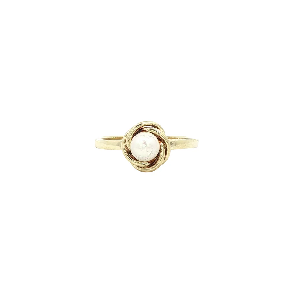 Vintage 14K Gold Ring with Pearl