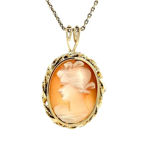 Vintage 14K Gold Pendant with Cameo