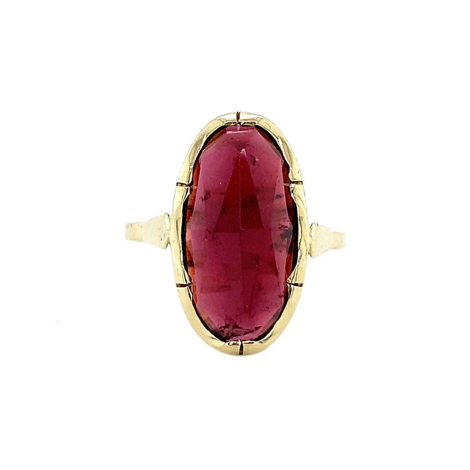 Vintage 14K Gold Ring with Garnet