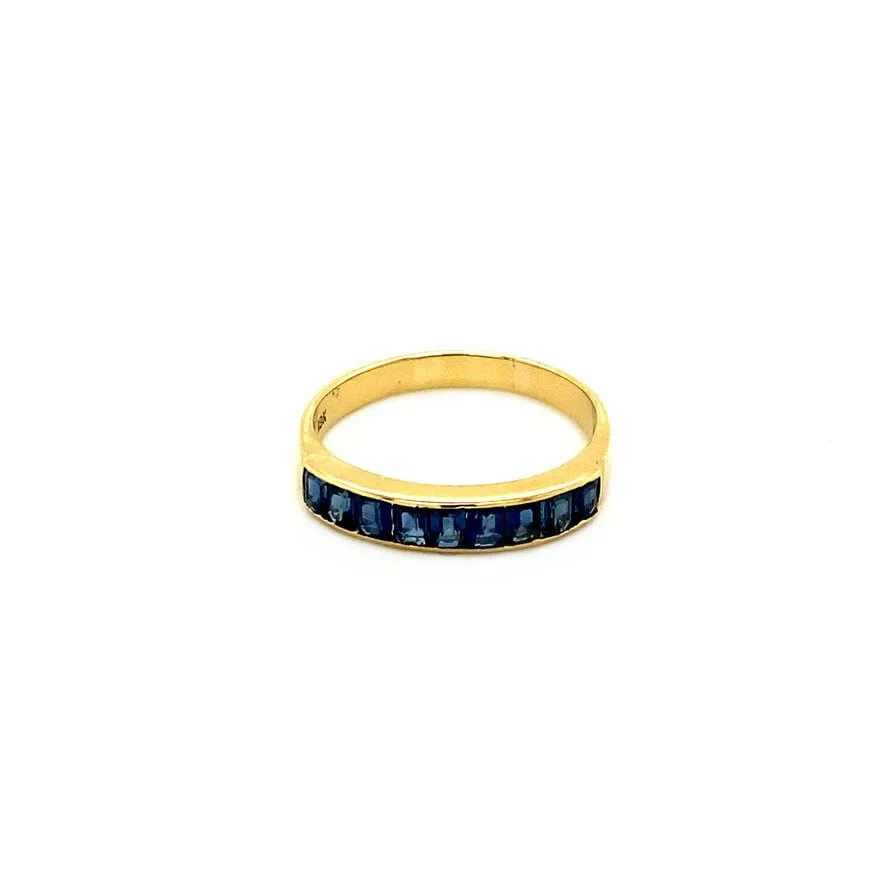 Vintage 18K Gold Ring with Sapphire