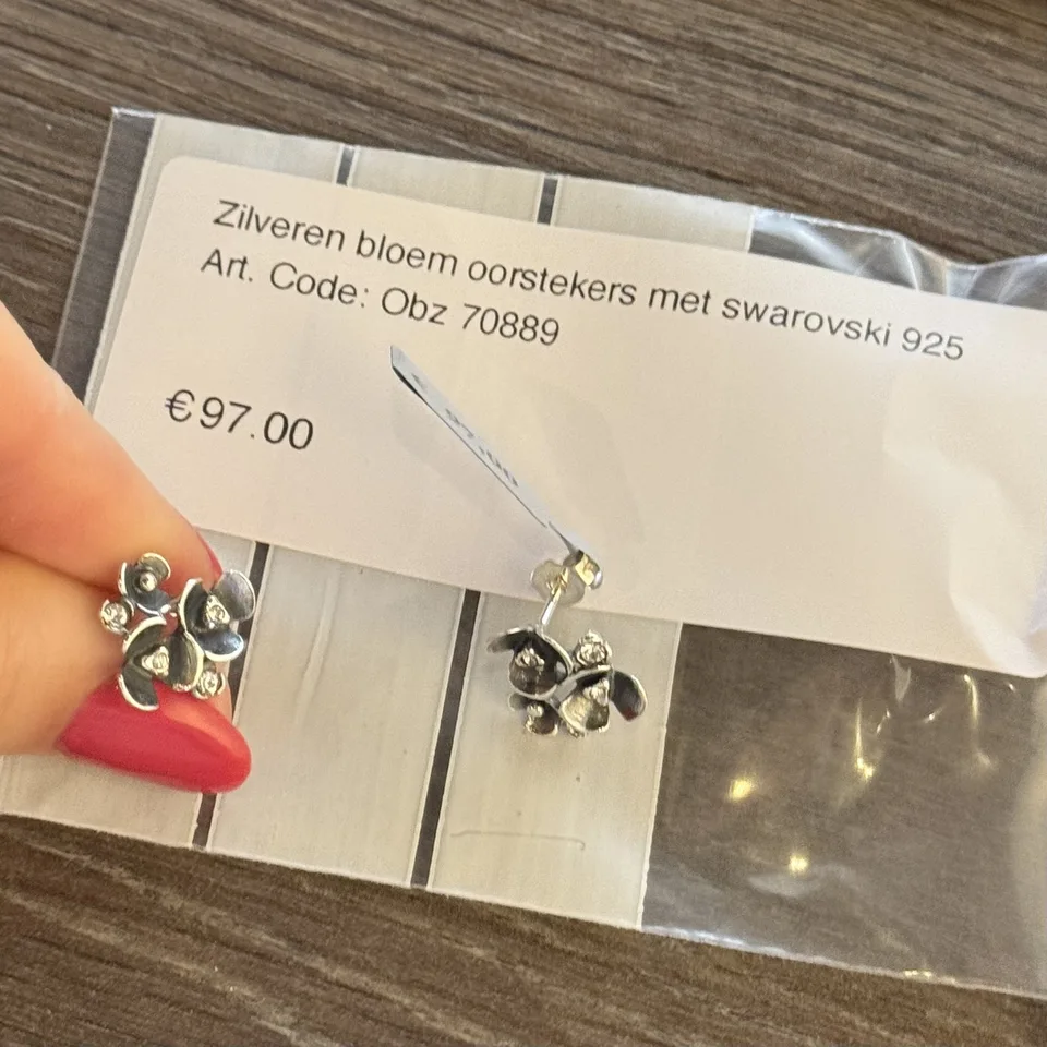 Vintage Sterling Silver Flower Stud Earrings with Swarovski