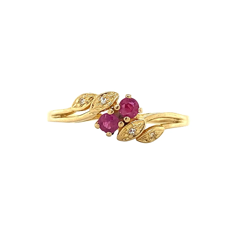 Vintage 14K Gold Ring with Ruby and Diamond