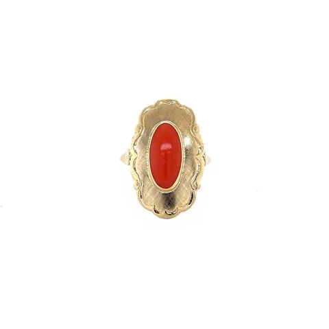 Vintage 14K Gold Ring with Red Coral