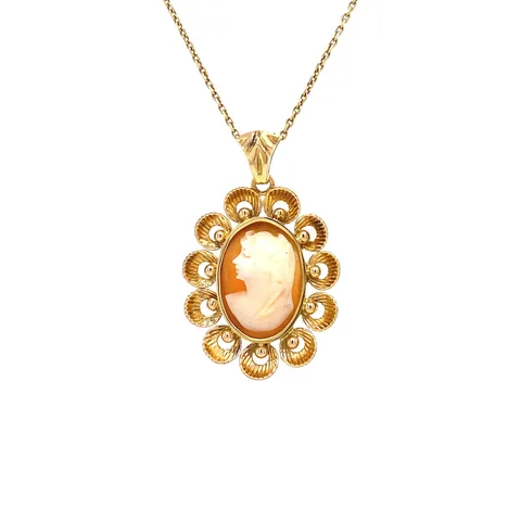 Vintage 18K Gold Pendant with Cameo