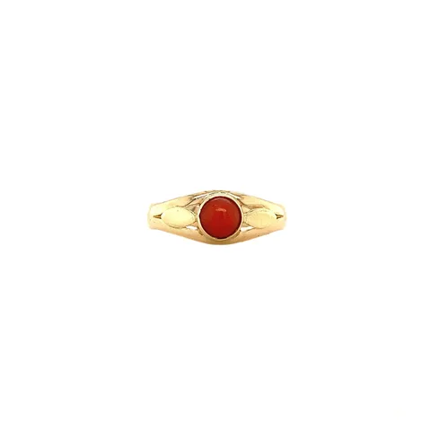Vintage 14K Gold Ring with Red Coral