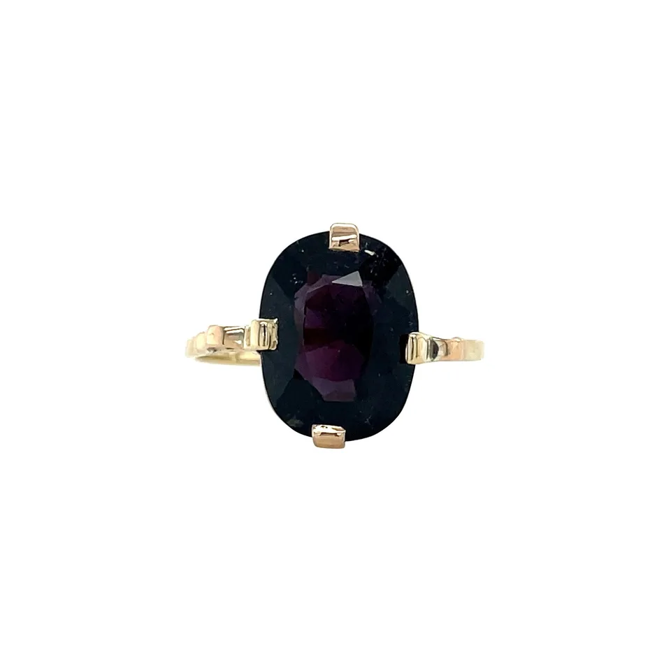 Vintage 14K Gold Ring with Spinel