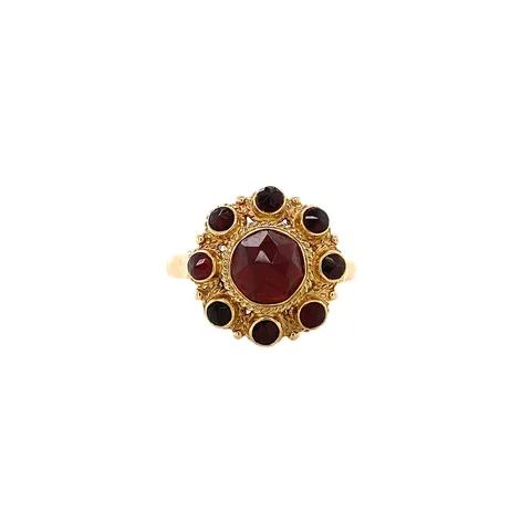 Vintage 14K Gold Cluster Ring with Garnet