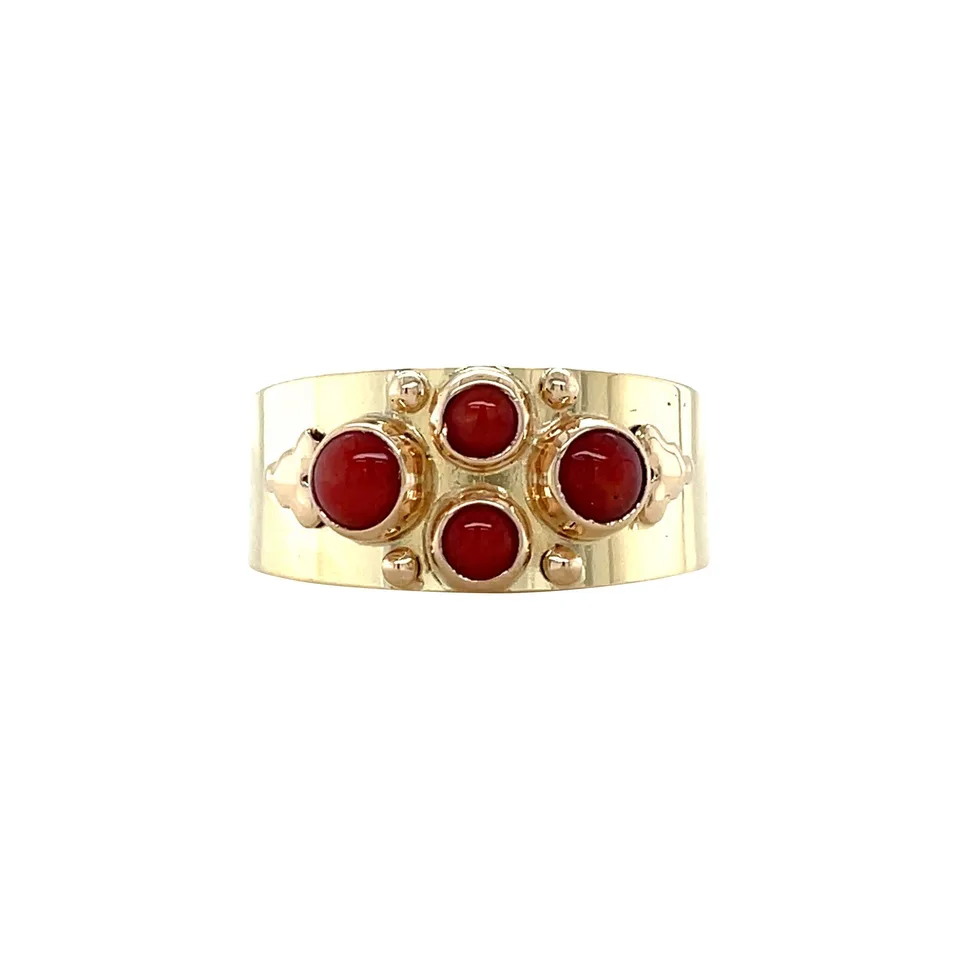 Vintage 14K Gold Ring with Red Coral