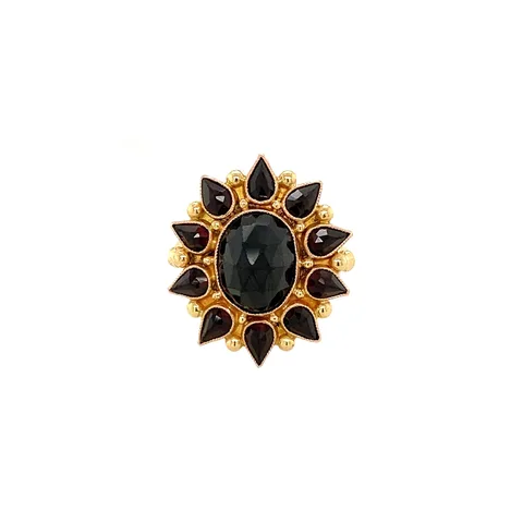 Vintage 14K Gold Ring with Garnet