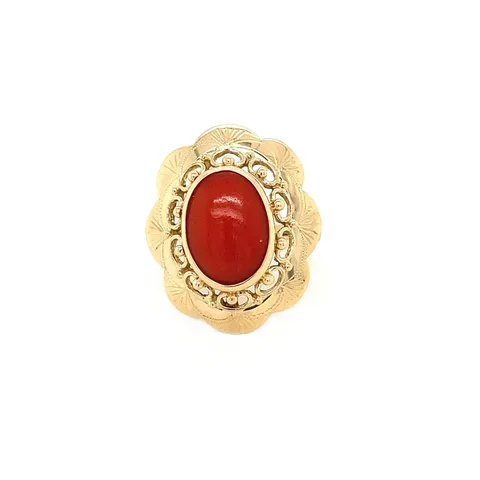 Vintage 14K Gold Ring with Red Coral
