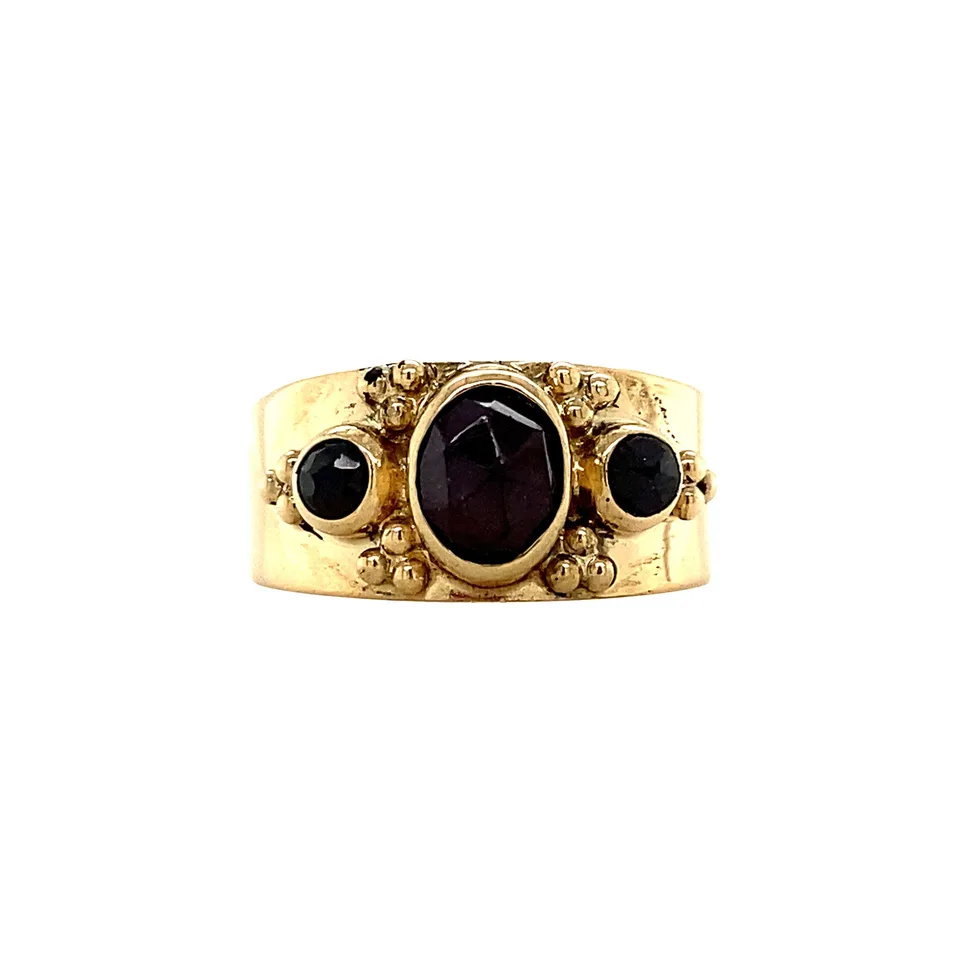 Vintage 14K Gold Ring with Garnet