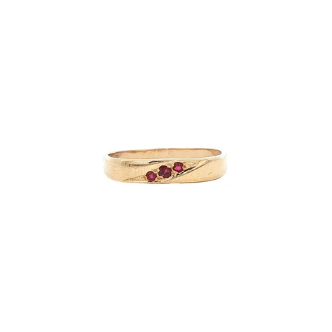 Vintage 18K Gold Ring with Ruby
