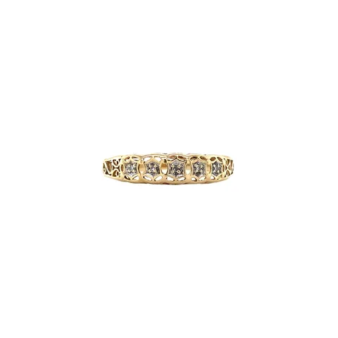 Vintage 18K Gold Ring with Diamond