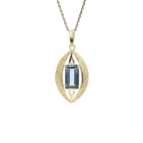 Vintage 14K Gold Pendant with Spinel