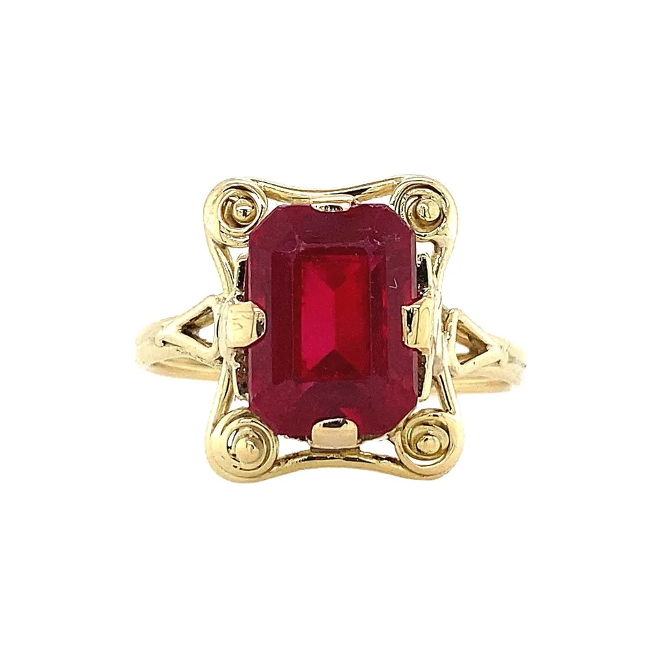 Vintage 14K Gold Ring with Ruby