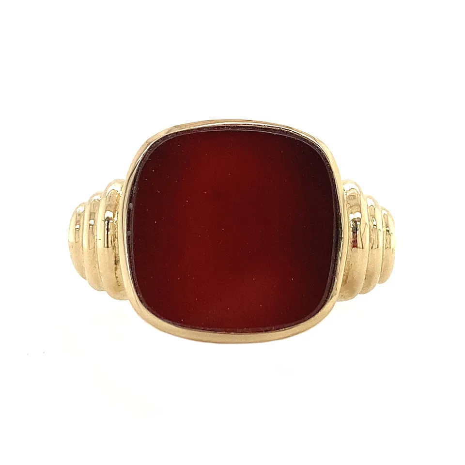 Vintage 14K Gold Ring with Carnelian