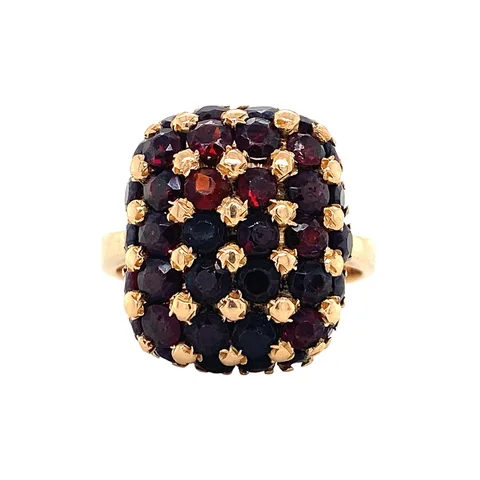 Vintage 18K Gold Ring with Garnet
