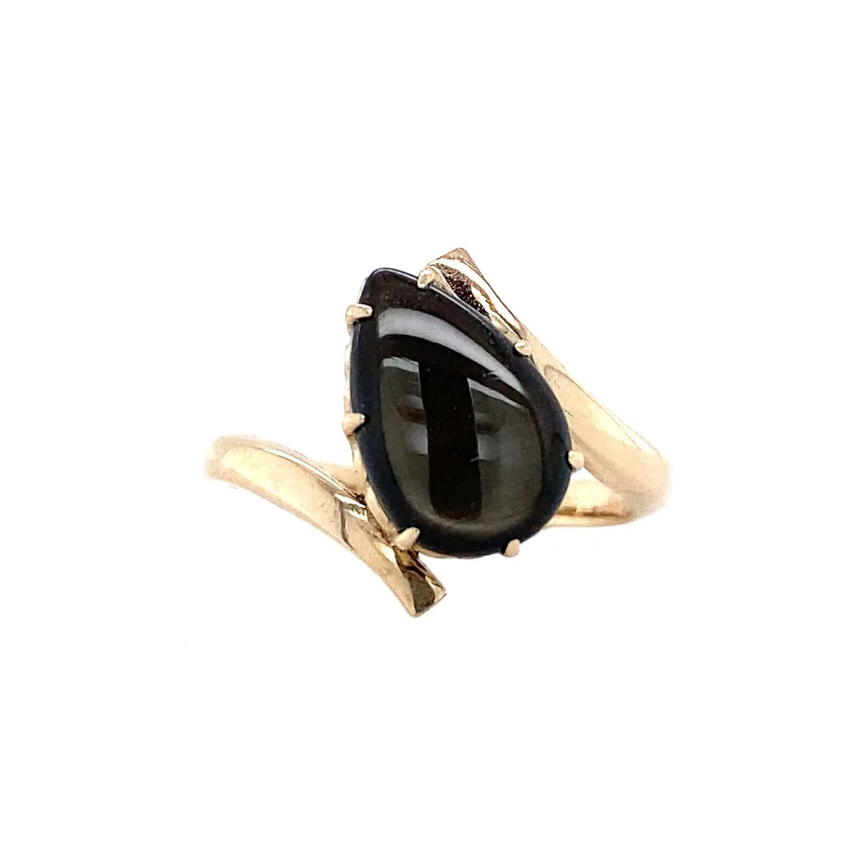 Vintage 12K Gold Ring with Star Sapphire