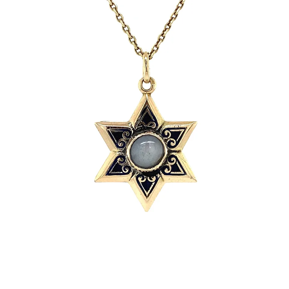 Vintage 14K Gold Star Pendant with Enamel and Melkopaal