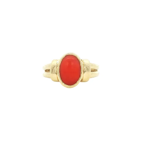 Vintage 14K Gold Ring with Red Coral