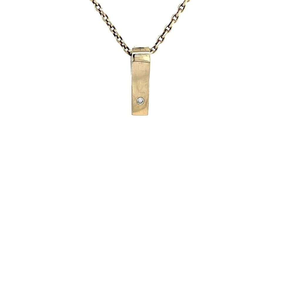 Vintage 14K Gold Pendant with Diamond