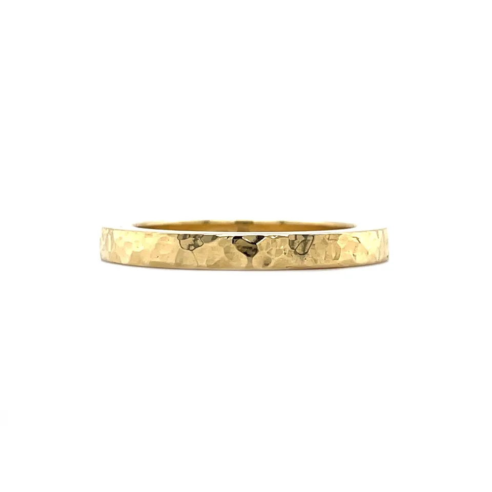 Vintage 18K Gold Hammered Ring