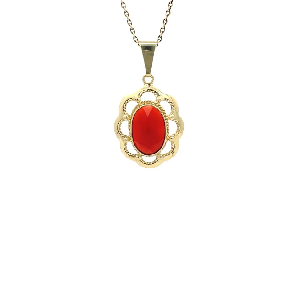 Vintage 14K Gold Pendant with Carnelian