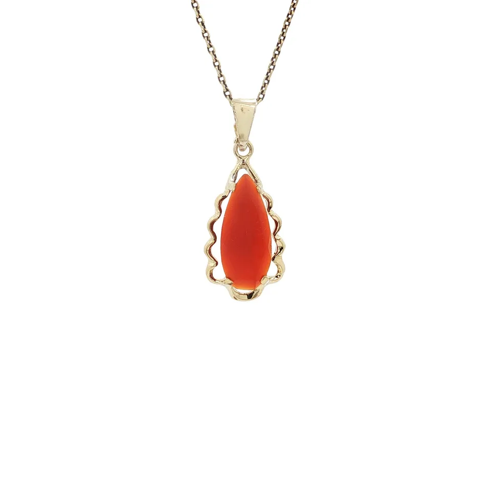 Vintage 14K Gold Pendant with Carnelian