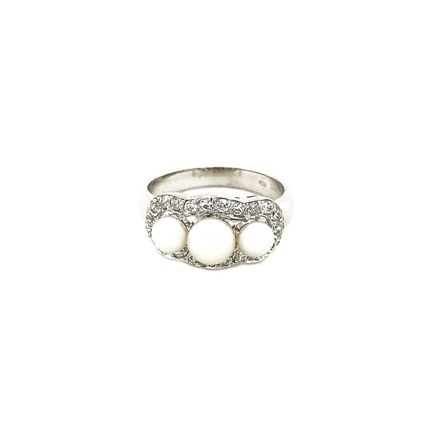 Vintage 14K White Gold Ring with Pearl and Cubic Zirconia