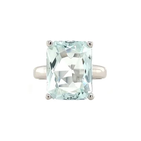 Vintage 14K White Gold Ring with Aquamarine