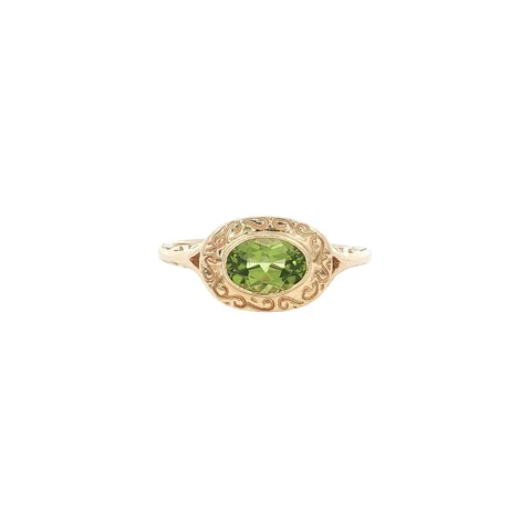 Vintage 14K Gold Ring with Peridot