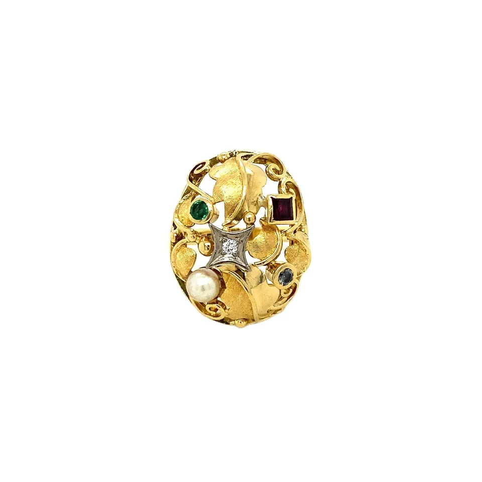 Vintage 18K Gold Fancy Ring with Gemstone